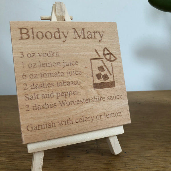 Wooden coaster - cocktails - bloody mary