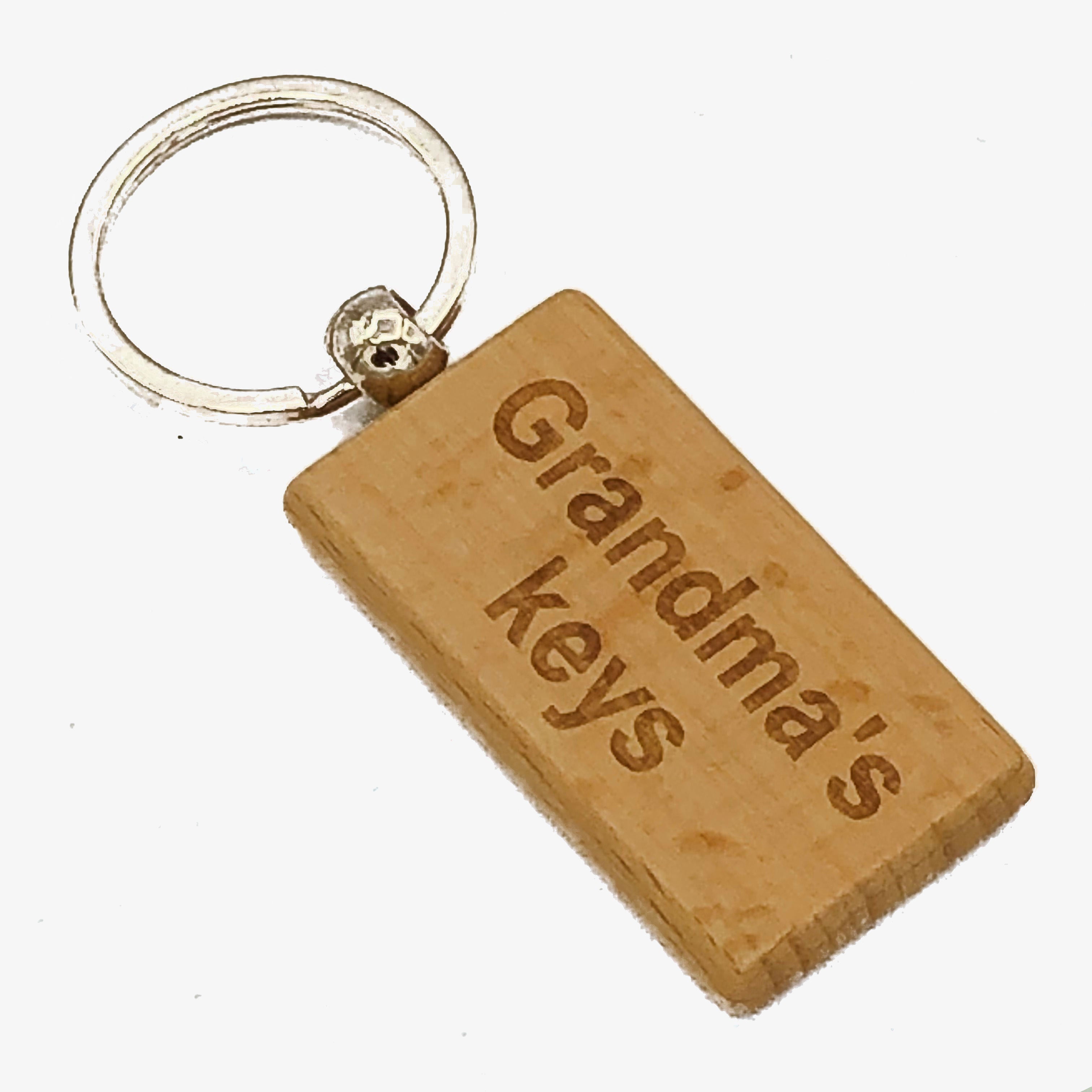 Wooden rectangular keyring gift for grandma - laser engraved - Grandma's keys