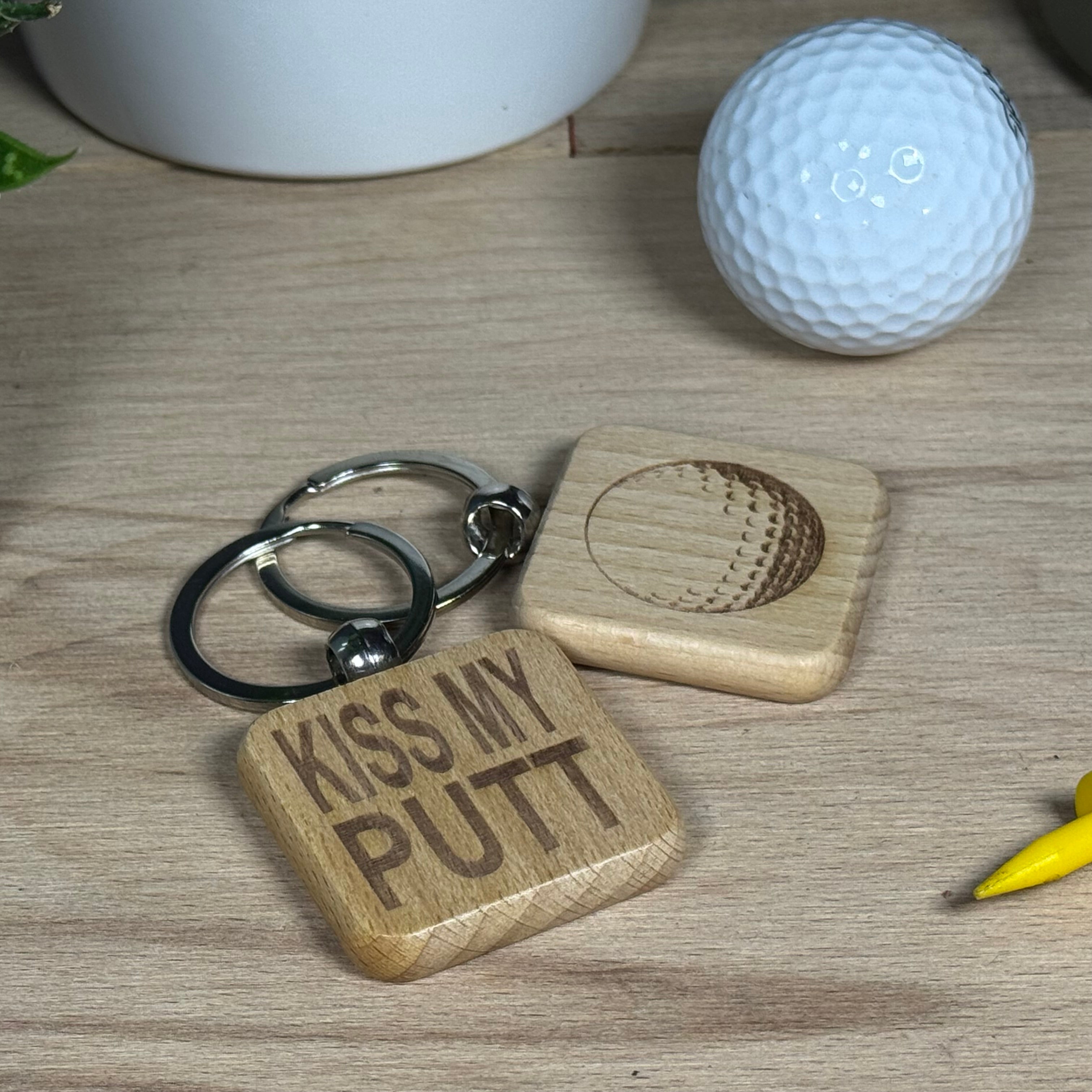Wooden keyring - golf - kiss my putt
