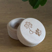 Wooden ring box - shamrock / daffodil