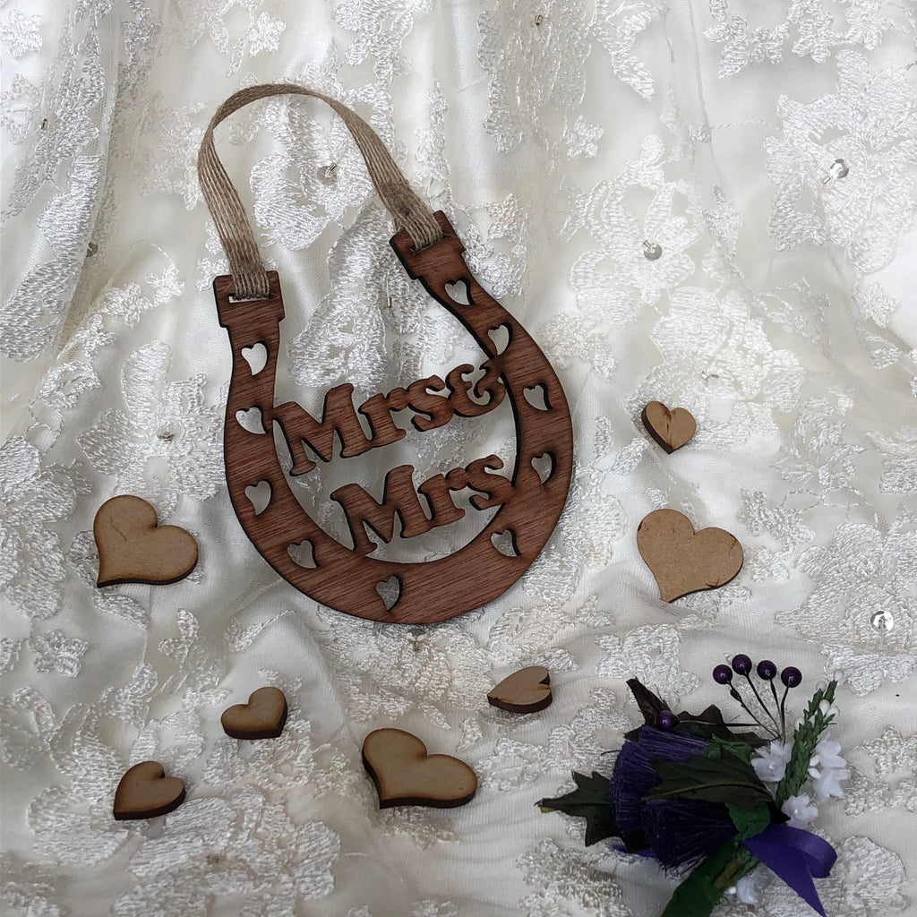 Wooden horseshoe - wedding - Mrs & Mrs